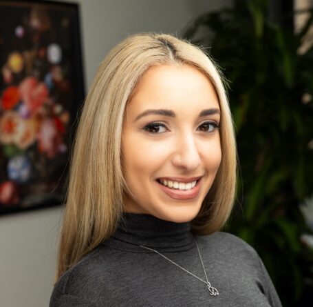 therapist Nayera Elsayed - LMHC, Clinical Supervisor, EMDR
 - image