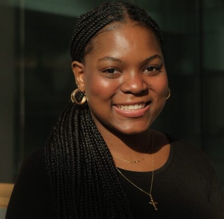 therapist Kashada Harewood - Mental Health Counseling Intern
She/Her
 - image